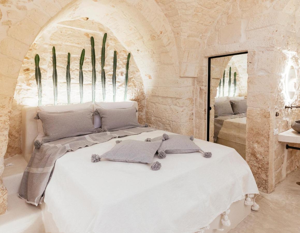 Alesia Luxury Cave Panzió Ostuni Kültér fotó