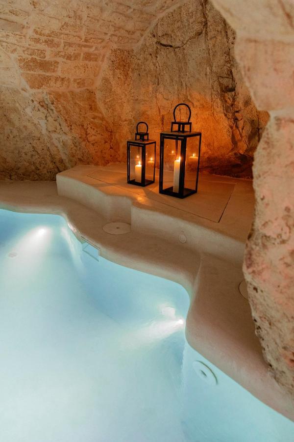 Alesia Luxury Cave Panzió Ostuni Kültér fotó