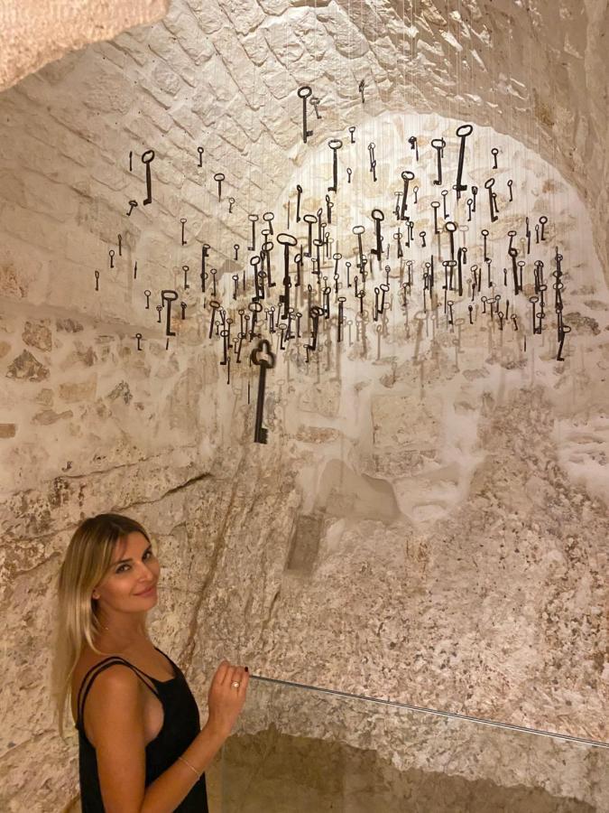Alesia Luxury Cave Panzió Ostuni Kültér fotó