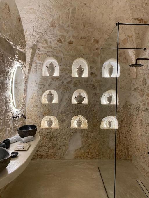 Alesia Luxury Cave Panzió Ostuni Kültér fotó